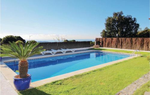 Sant Cebria de Vallalta House | Charming Retreat in St, Cebri De Vallalta with Pool & Wifi