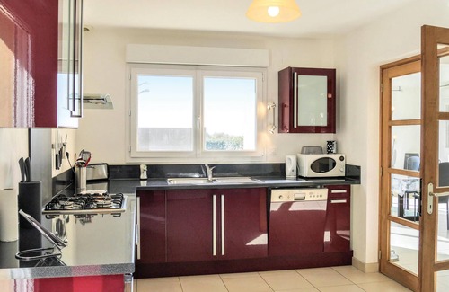 Saint-Germain-sur-Ay House | Ideal 3 Bedroom Retreat in Saint-Germain-sur-Ay