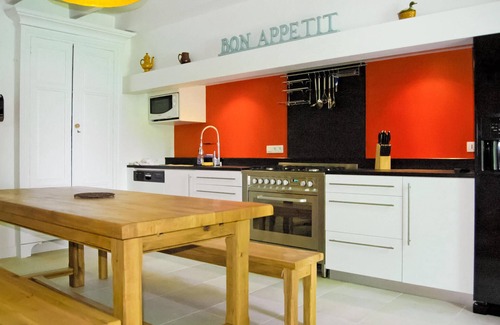 Saint-Aubin-de-Cadelech House | Villa Le Tallay: Unique Retreat with Pool & Spa Amenities