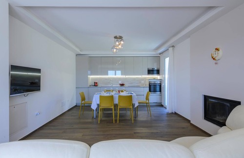 Appignano del Tronto House | Lovely home in Appignano del Tronto
