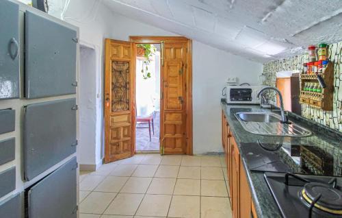Canillas de Albaida House | Inviting Home in Canillas De Albaidas with Pool & Kitchenette