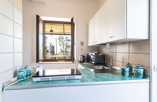 Agropoli House | Cozy 2-Bedroom Getaway with Oceanfront Views in Agropoli