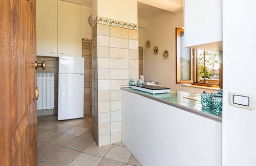 Agropoli House | Cozy 2-Bedroom Getaway with Oceanfront Views in Agropoli