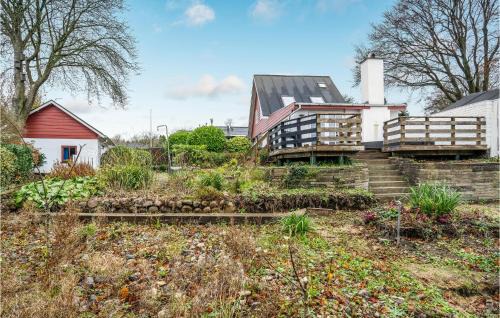 Hvidbjerg Strand House | Cozy Home in Børkop with Kitchen - Perfect for Families