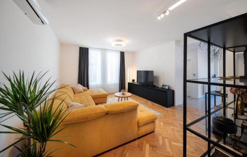 Batina House | Lovely Home In Batina With Sauna