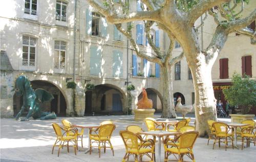 Beaucaire House | Budget-Friendly Home in Beaucaire with Free Wifi & Family Perks