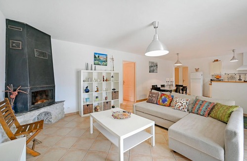 Bordezac House | Unwind in a Private Pool Vacation Home in Cevennes