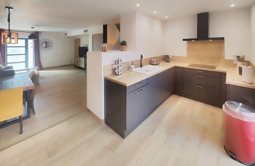Cebazan House | Lovely home in Cébazan with WiFi