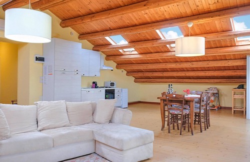 Codevigo House | Cozy Cottage with Shared Pool and Spa Amenities