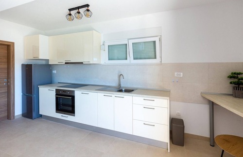 Duba House | Lovely home in Duba with WiFi