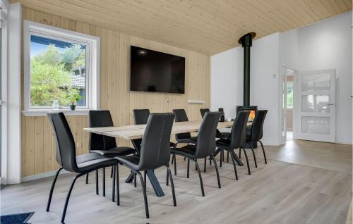 Øksenmølle House | Cozy Getaway in Ebeltoft with Pool and Wifi Access