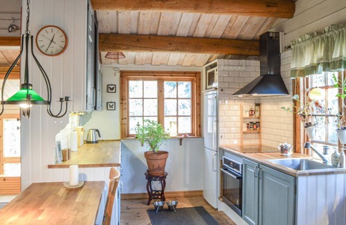 Farstanaset House | Idyllic Log Cabin Retreat on Lake Magelungen's Shores
