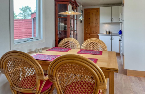 Slette Strand House | Lovely home in Fjerritslev with WiFi