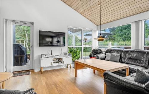Grena Strand House | Inviting Home in Grenaa with Kitchen, Pet & Child Friendly