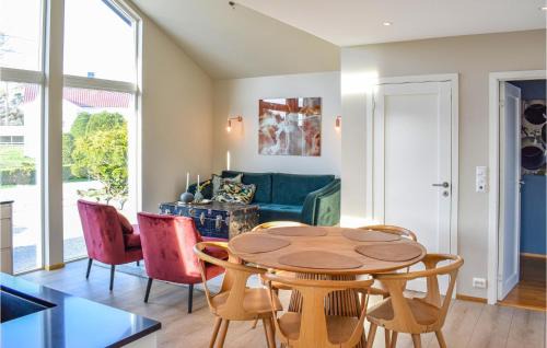 Karmoy House | Charming Håvik Retreat with Wifi for Family Getaways