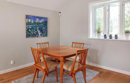 Eslov House | Cozy Oceanfront Home in Hr with Free Wifi & Pet Friendly