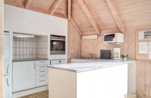 Haurvig House | Enjoy 4-Bedroom Accommodation in Hvide Sande with Ocean Views