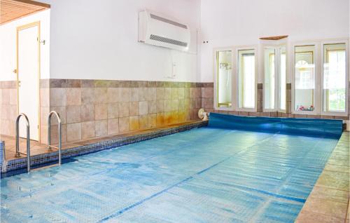 Kopingsvik House | Beautiful Home in Kpingsvik with Pool and Kitchen Amenities