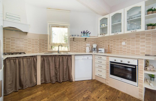 Kremena House | Family-Friendly 3 Bedroom Retreat in Kremena with Ocean Views