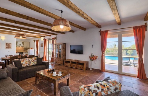 Peruski House | Lovely home in Krnica