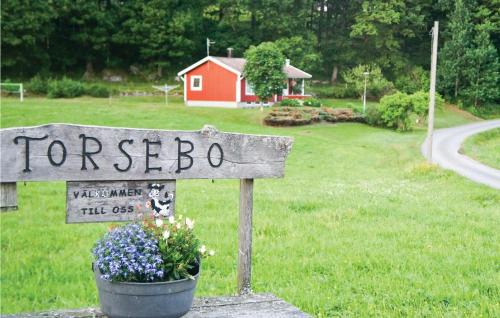 Kungsater House | Cozy Kungster Home with Kitchen for Family Getaways