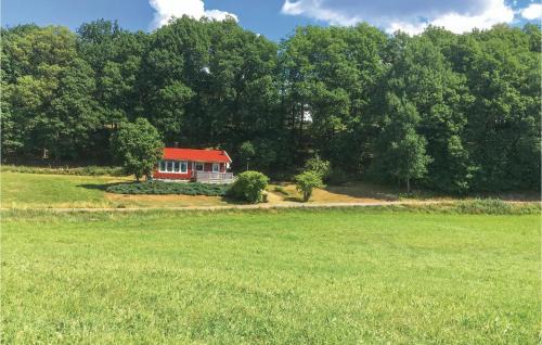 Kungsater House | Cozy Kungster Home with Kitchen for Family Getaways
