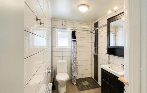 Hagaby House | Pet Friendly Retreat in Lttorp with Kitchen Amenities