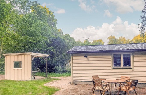 Ludvigsborg House | Cozy Cottage with Lake View Near Ringsjön in Skåne