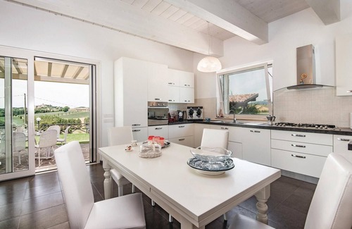 Montecastrilli House | Spacious 7-Bedroom Retreat in Montecastrilli with Pool