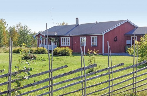 Ankarvattnet House | Cozy Cottage on Storsjö with Spa and Lake Views