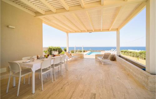 Mazara del Vallo House | Inviting Home in Mazara Del Vallo with Oceanfront Views