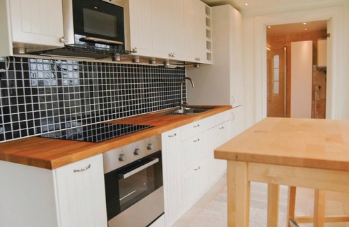 Mellerud House | Renovated Cottage with Lake View & Spa at Örs Vicarage