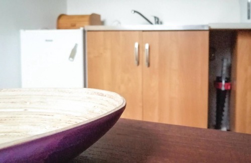 Gledy House | Pet-Friendly 1 Bedroom Accommodation with Lake View in Morag