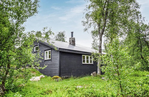 Kvam House | Serene Cottage with Lake View and Spa Near Kvamskogen