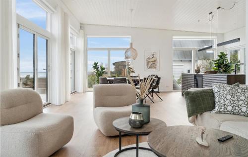 Saksild Strand House | Cozy Oceanfront Home in Odder with Wifi for Families