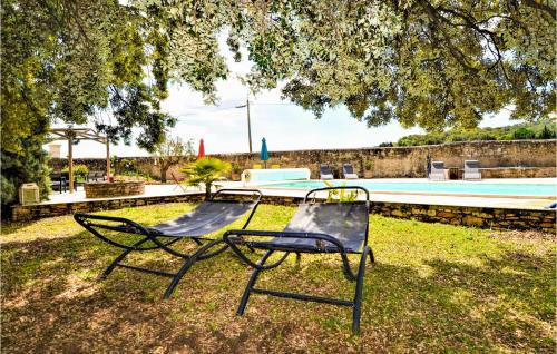 Pont-Saint-Esprit House | Premier Home in Pont-Saint-Esprit with Pool and Wifi