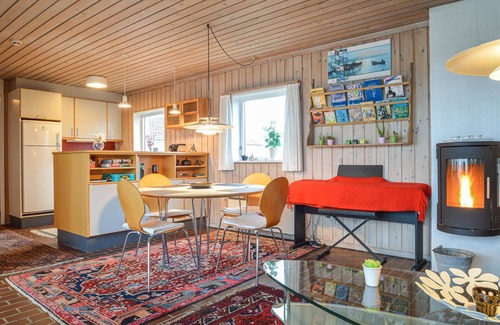 Rødhus House | Cozy 2-Bedroom Retreat in Pandrup with Ocean View