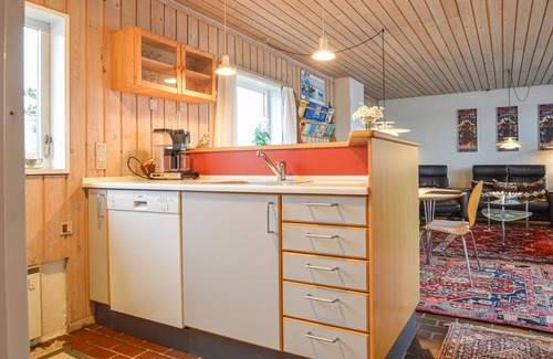 Rødhus House | Cozy 2-Bedroom Retreat in Pandrup with Ocean View