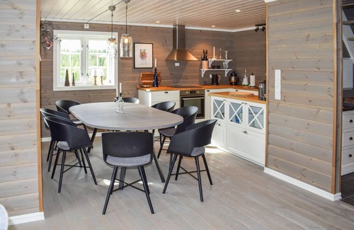 Lardal Municipality House | Experience Fresh Air in Omholtfjell's Cozy Cottage Retreat