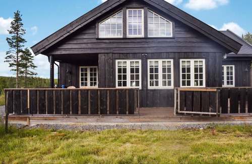 Lardal Municipality House | Experience Fresh Air in Omholtfjell's Cozy Cottage Retreat