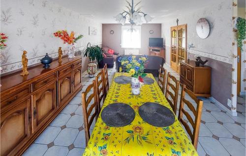 Quux-Haut-Mainil House | Welcoming Home in Quoux-Haut-Maînil with Free Wifi