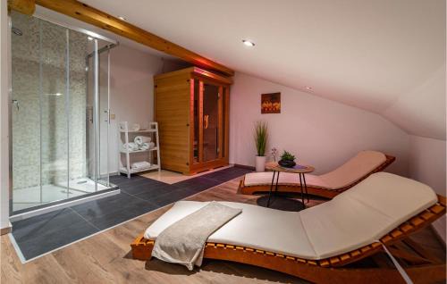 Velim House | Charming Home in Radasinovci with Pool and Kitchen