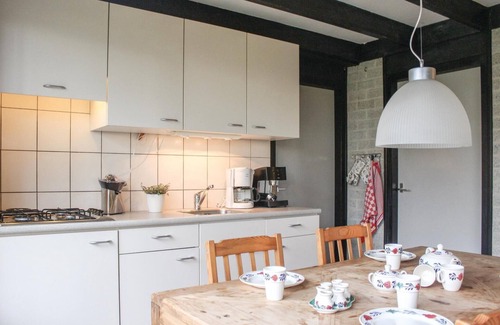 Reutum House | Cozy Vacation Home with Countryside Views & Pet-Friendly Stay