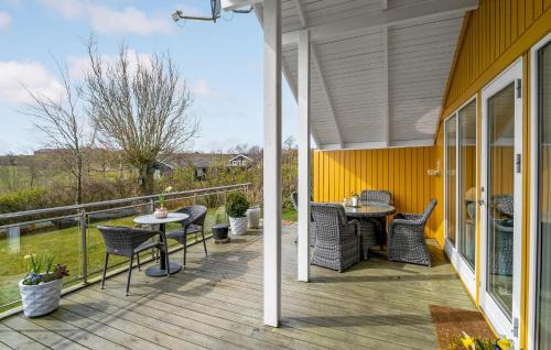 Floutrup House | Cozy Home in Roslev with Kitchen, Perfect for Families