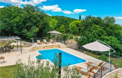 Runovici House | Perfect Getaway in Runovic: Pet-Friendly & Pool Access