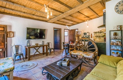 Iznajar House | Comfortable 2-Bedroom Retreat with Pool in Rute