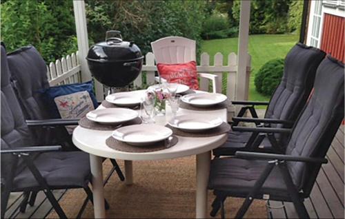 Nacka Municipality House | Cozy Retreat in Saltsjö-Boo with Sauna & Family-Friendly Amenities