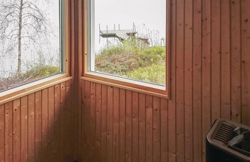 Orkelljunga Municipality House | Relaxing Cottage with Lake Views by Värsjön