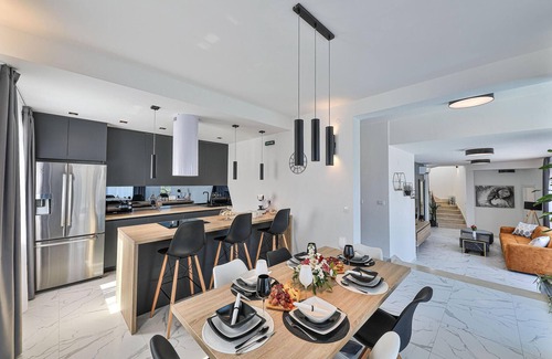 Seget Donji House | Experience Modern Comfort in Oceanfront Vacation Home