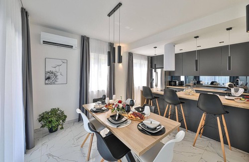 Seget Donji House | Experience Modern Comfort in Oceanfront Vacation Home